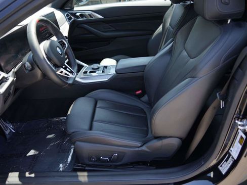 Used 2025 BMW M440i Convertible RWD image 10