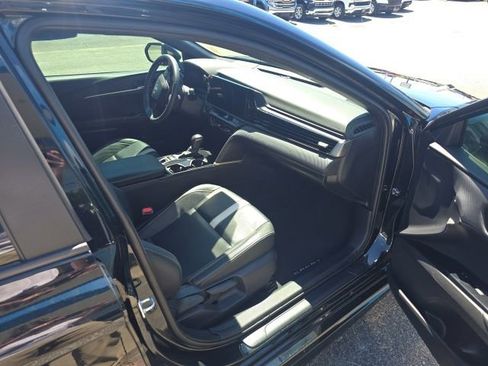 Used 2025 Toyota Camry SE w/ Multimedia Upgrade Package FWD image 36