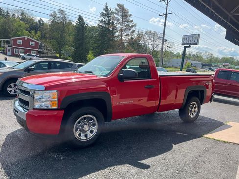 Used 2011 Chevrolet Silverado 1500 W/T w/ LS Package AWD/4WD image 9