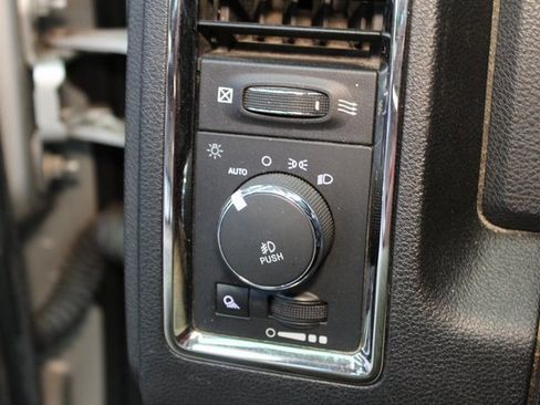 Used 2017 RAM 1500 Sport image 16