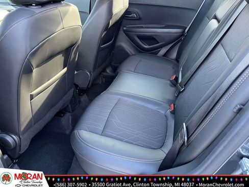 Certified 2022 Chevrolet Trax LT w/ Driver Confidence Package image 13
