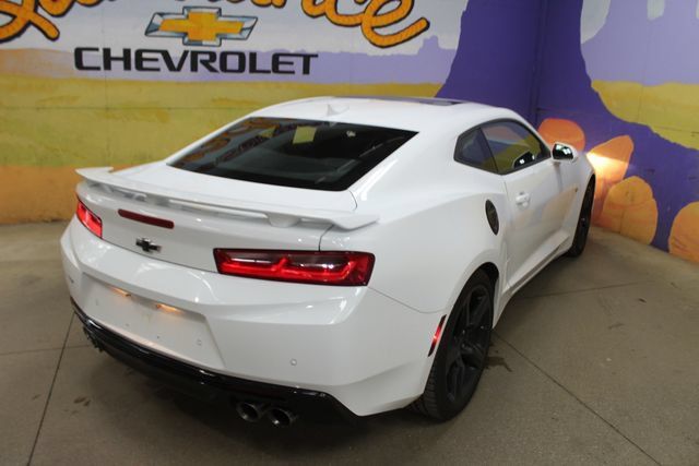 Used 2017 Chevrolet Camaro SS RWD image 8
