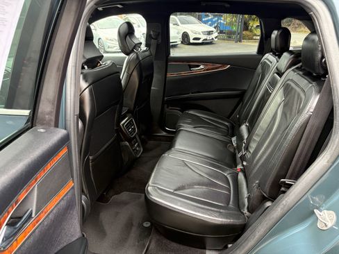 Used 2016 Lincoln MKX Reserve w/ Technology Package image 16