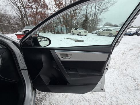 Used 2014 Toyota Corolla LE image 22