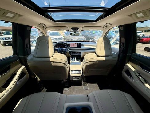 Used 2023 INFINITI QX60 Luxe w/ Performance Audio Package FWD image 39