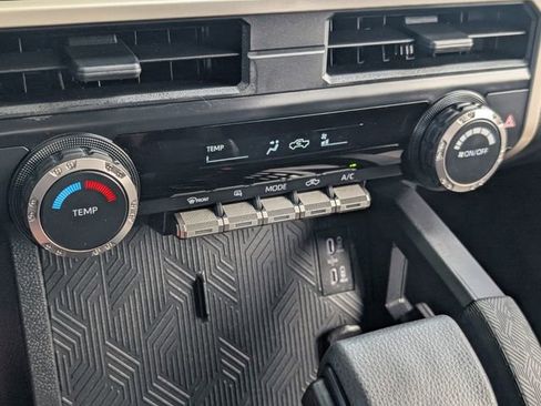 Used 2025 Toyota Tacoma SR AWD/4WD image 25