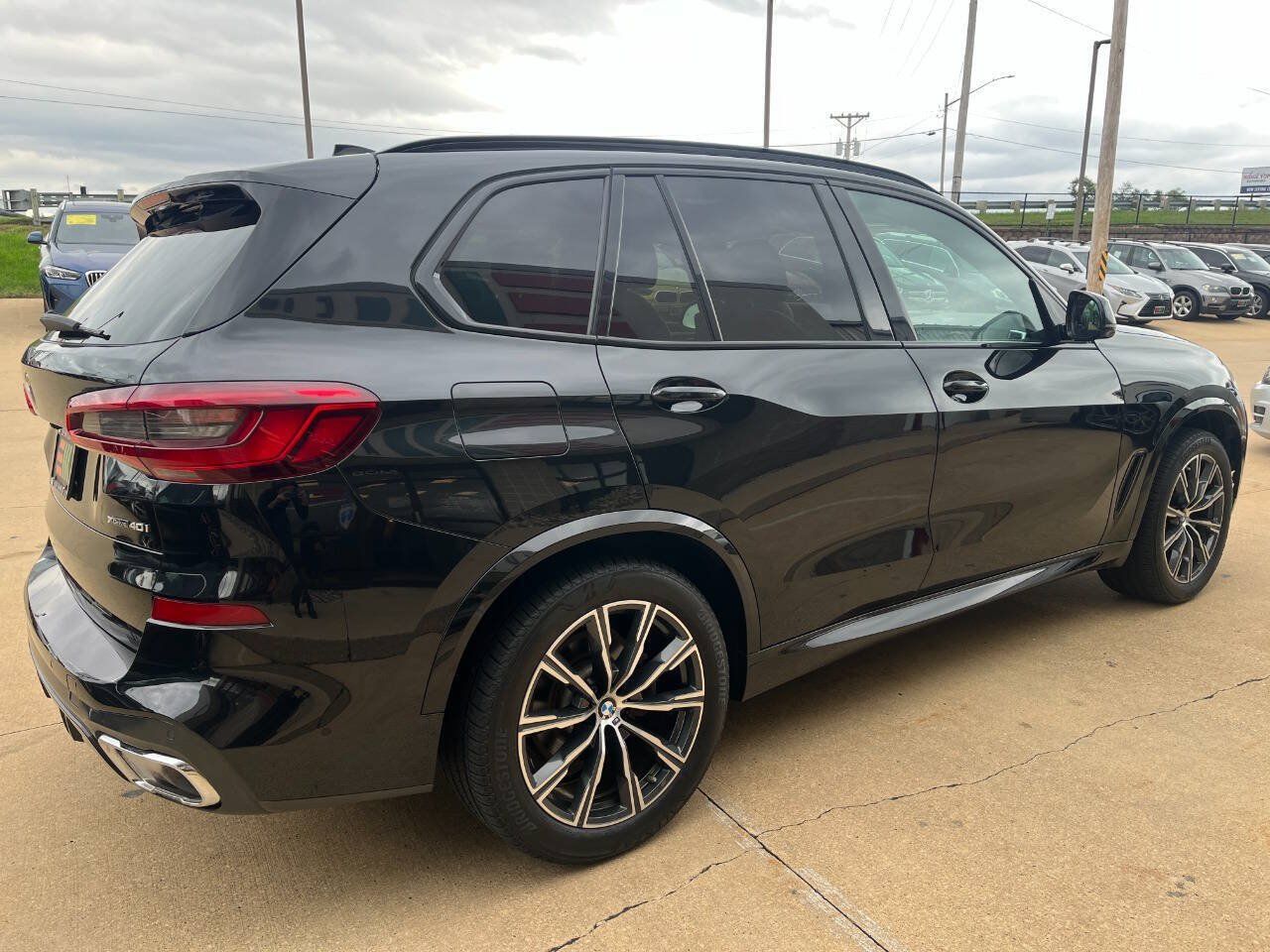 Used 2019 BMW X5 xDrive40i w/ M Sport Package AWD/4WD image 5