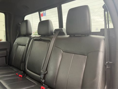 Used 2015 Ford F250 Lariat w/ Lariat Ultimate Package AWD/4WD image 6