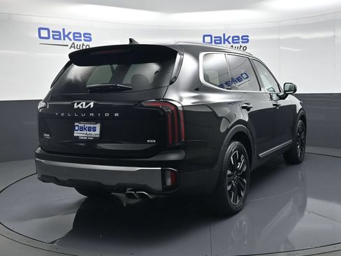 Certified 2025 Kia Telluride SX Prestige AWD/4WD image 8