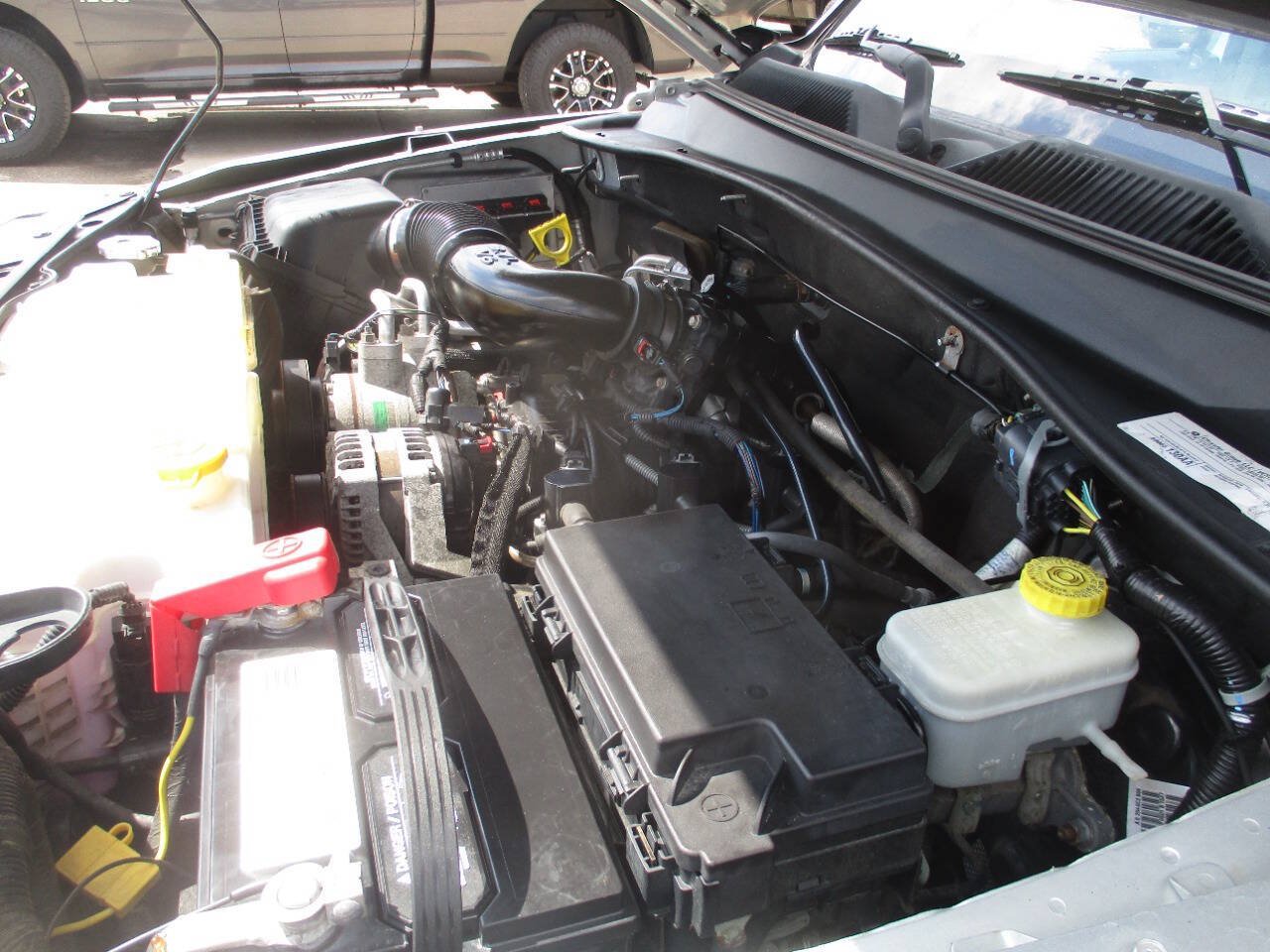 Used 2011 Jeep Liberty Sport AWD/4WD image 32