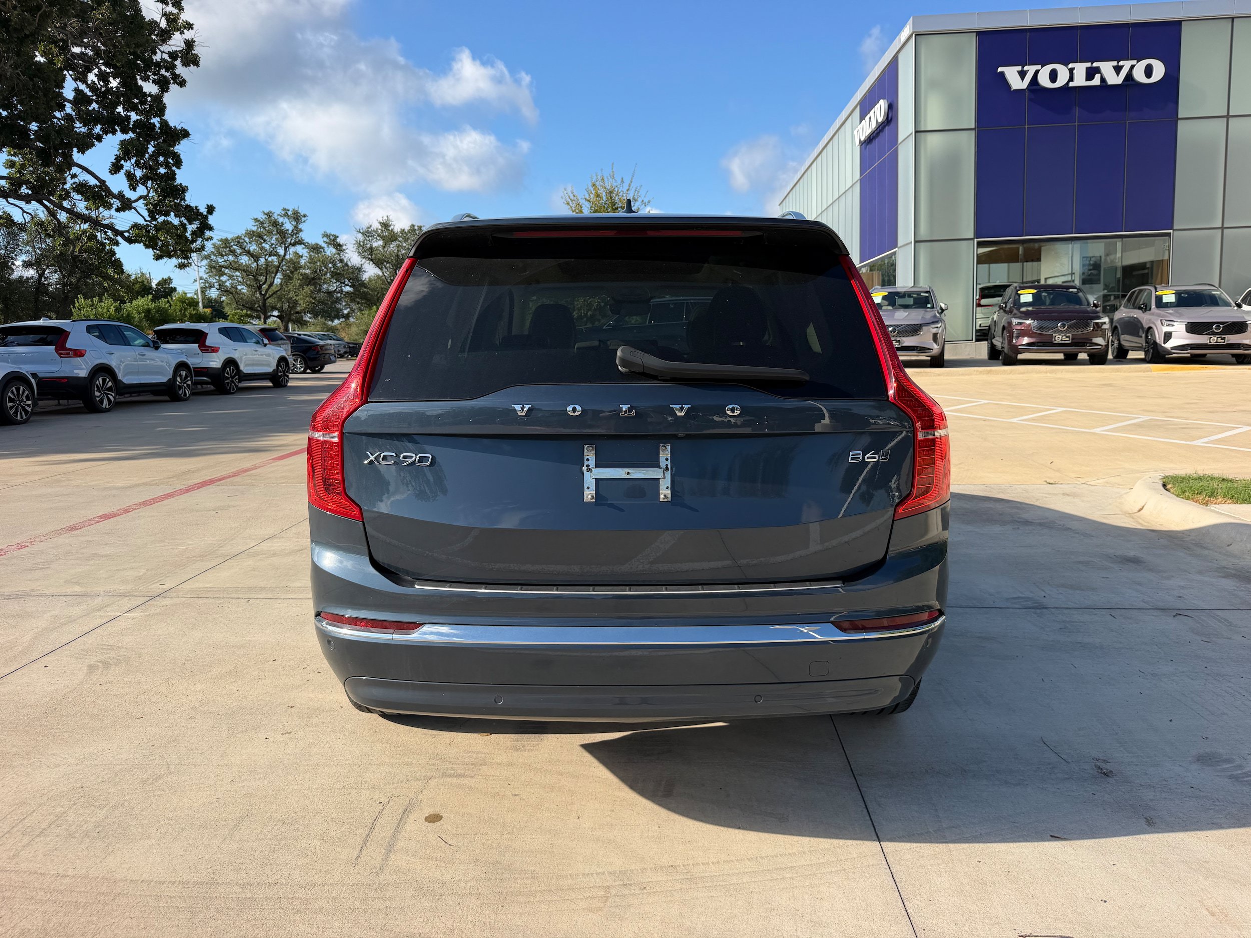 Certified 2023 Volvo XC90 B6 Plus w/ Protection Package Premier AWD/4WD image 5