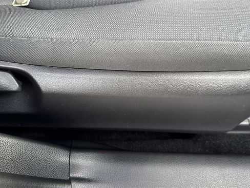 Used 2022 Toyota Corolla LE image 42