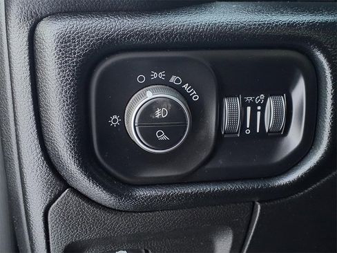 Used 2019 RAM 1500 Rebel image 21