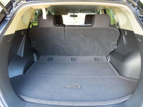 Used 2013 Nissan Rogue SV image 36