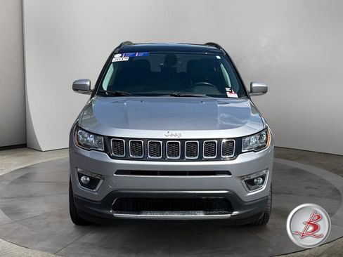 Used 2019 Jeep Compass Limited AWD/4WD image 2
