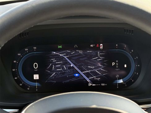 Used 2023 Volvo XC60 B5 Plus w/ Protection Package Premier image 11