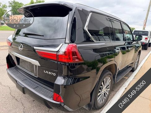 Used 2021 Lexus LX 570 4WD w/ Luxury Package image 3