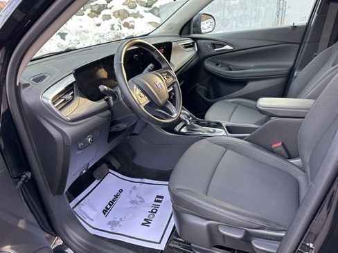 Used 2024 Buick Encore GX Preferred image 9