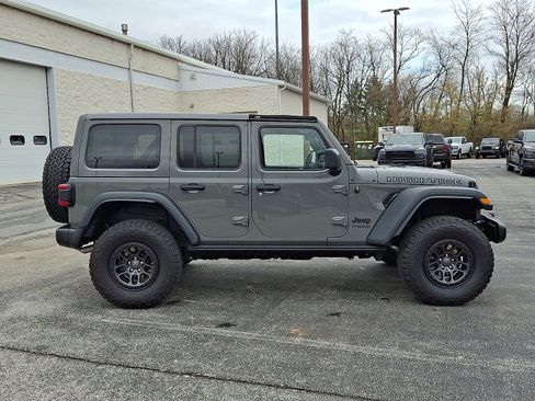 Used 2022 Jeep Wrangler Unlimited Sport image 9