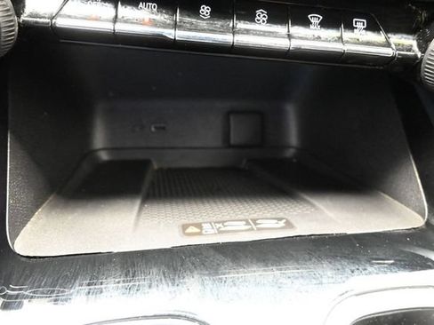Used 2024 Chevrolet Traverse RS w/ LPO, Floor Liner Package AWD/4WD image 41