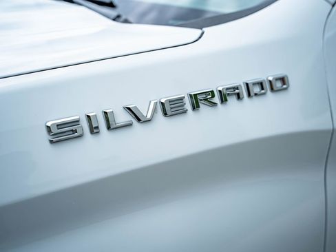 Used 2023 Chevrolet Silverado 1500 LT RWD image 10
