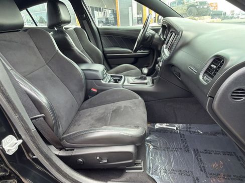 Used 2023 Dodge Charger R/T w/ Plus Group RWD image 22