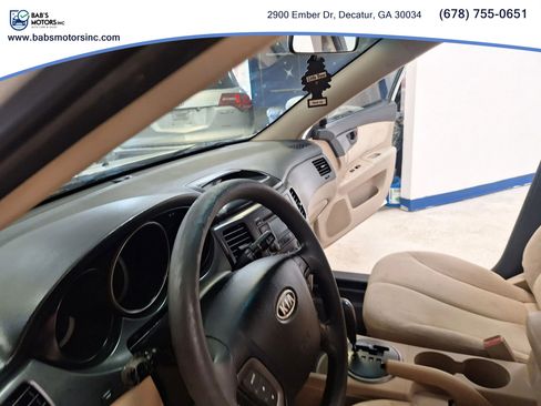 Used 2009 Kia Optima LX image 20