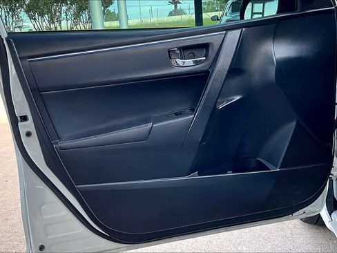Used 2014 Toyota Corolla S FWD image 24