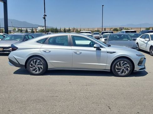 New 2026 Hyundai Sonata Blue FWD image 31