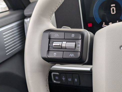 Used 2026 Hyundai Santa Fe SEL AWD/4WD image 18