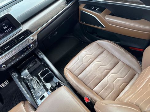 Used 2021 Kia Telluride SX w/ SX Prestige Package image 31