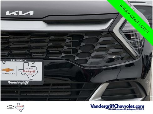 Used 2025 Kia Sportage EX AWD/4WD image 8