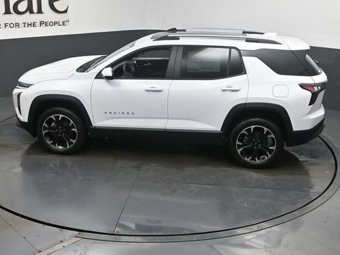 New 2026 Chevrolet Equinox LT w/ LPO, Floor Liner Package image 21