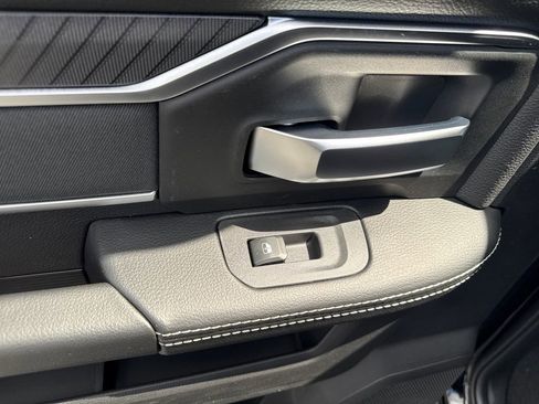 New 2026 RAM 3500 Big Horn AWD/4WD image 30
