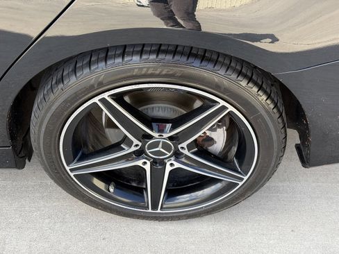 Used 2017 Mercedes-Benz C 300 4MATIC Sedan image 12