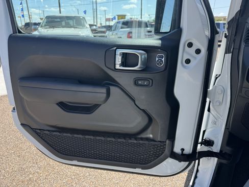 Used 2026 Jeep Wrangler Unlimited Sport AWD/4WD image 20