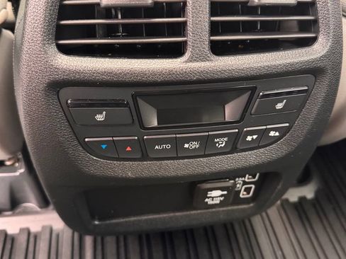 Used 2022 Honda Passport Elite image 18