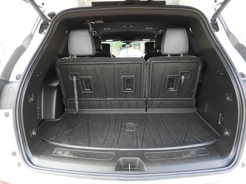Used 2022 Buick Enclave Essence w/ Trailering Package, 5000 lbs. FWD image 26