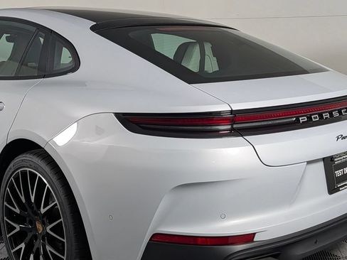 New 2026 Porsche Panamera 4 AWD/4WD image 16