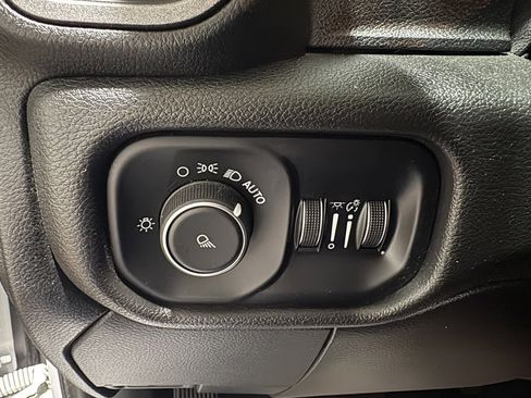 Used 2020 RAM 2500 Tradesman image 18