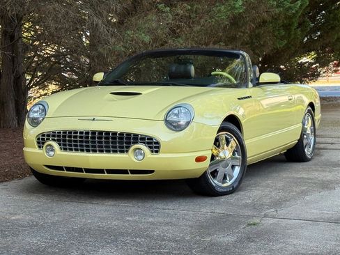Used 2002 Ford Thunderbird image 17