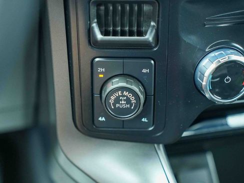 Certified 2024 Ford F150 Lariat AWD/4WD image 36