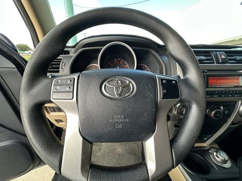 Used 2013 Toyota 4Runner SR5 AWD/4WD image 23
