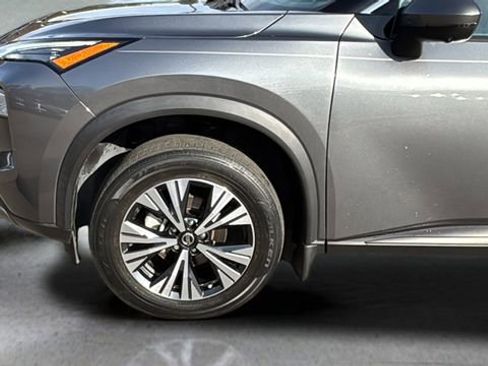 Used 2021 Nissan Rogue SV w/ Premium Package image 26