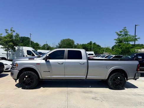 Used 2019 RAM 2500 Laramie AWD/4WD image 1
