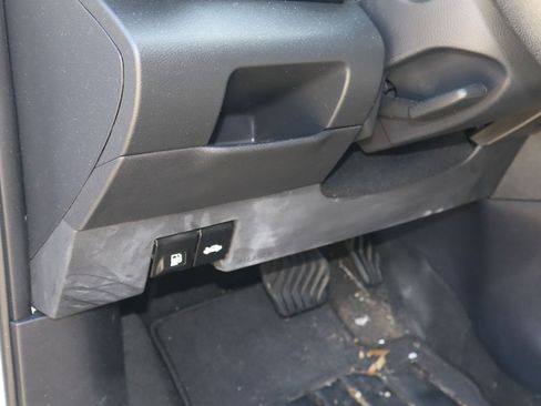 Used 2023 Nissan Kicks SV FWD image 21
