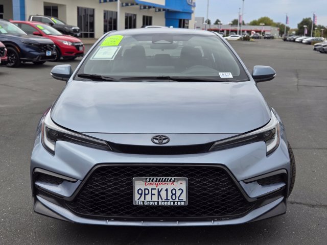 Used 2024 Toyota Corolla SE FWD image 2