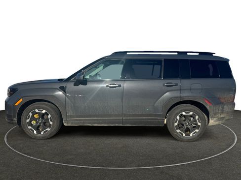 Used 2025 Hyundai Santa Fe SEL image 2