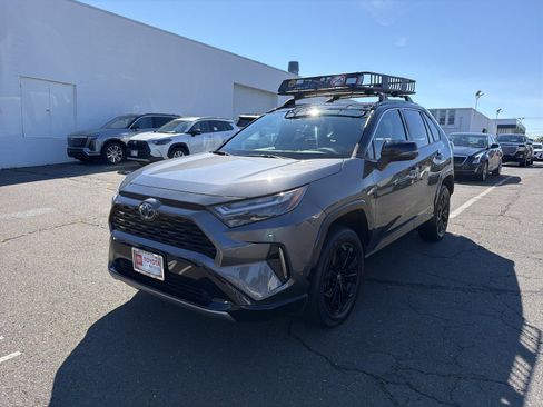 Used 2022 Toyota RAV4 XSE AWD/4WD image 3