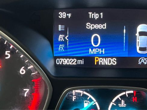 Used 2018 Ford Escape SE image 4